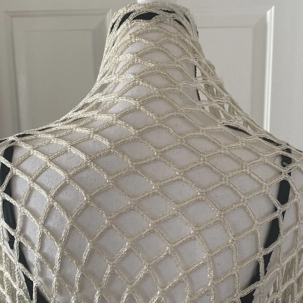 07:07- Beautiful Netted Shawl/Wrap